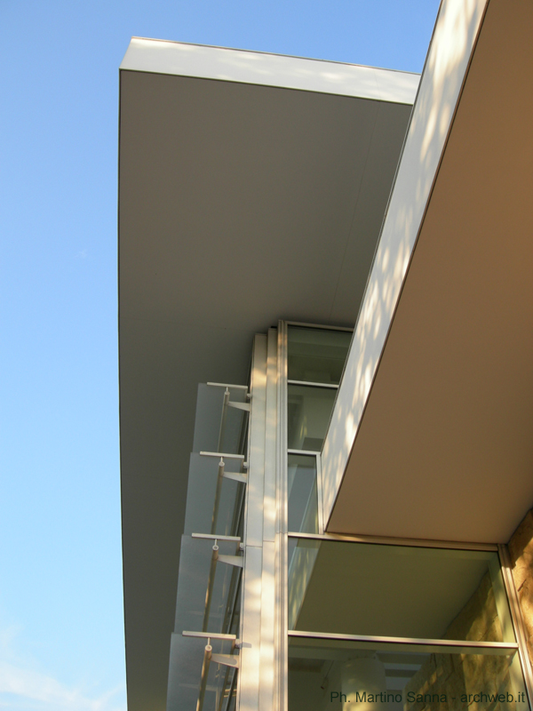 ara_pacis_meier_35